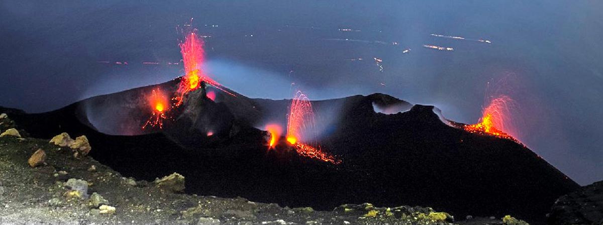 Active volcanoes in Italy