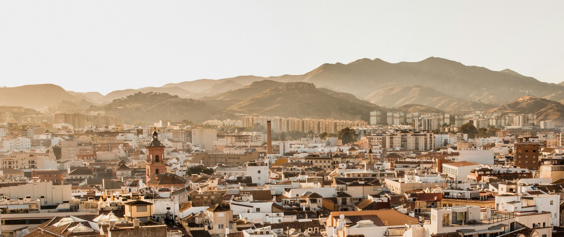 Málaga, AN, España Birds Eye View of Malaga, moving with VanOne